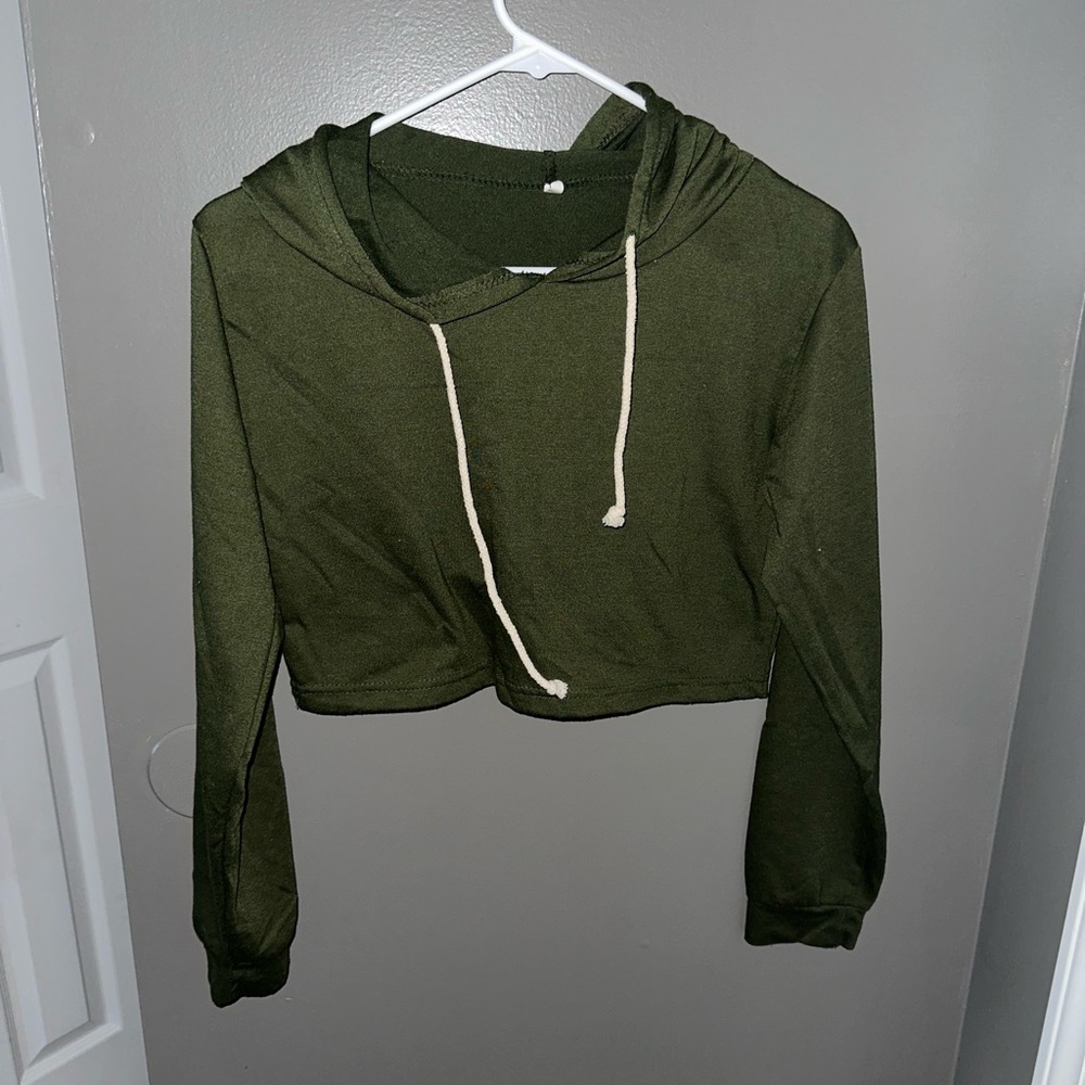 Cropped hoodie